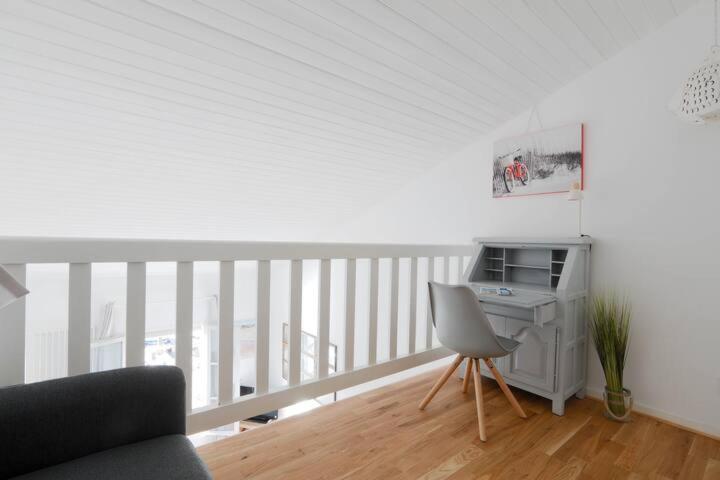 Sur L'Ilot De St Martin Au Centre Du Port Vue Exceptionnelle ! Apartment Saint-Martin-de-Re ภายนอก รูปภาพ
