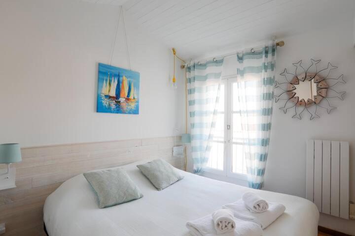 Sur L'Ilot De St Martin Au Centre Du Port Vue Exceptionnelle ! Apartment Saint-Martin-de-Re ภายนอก รูปภาพ